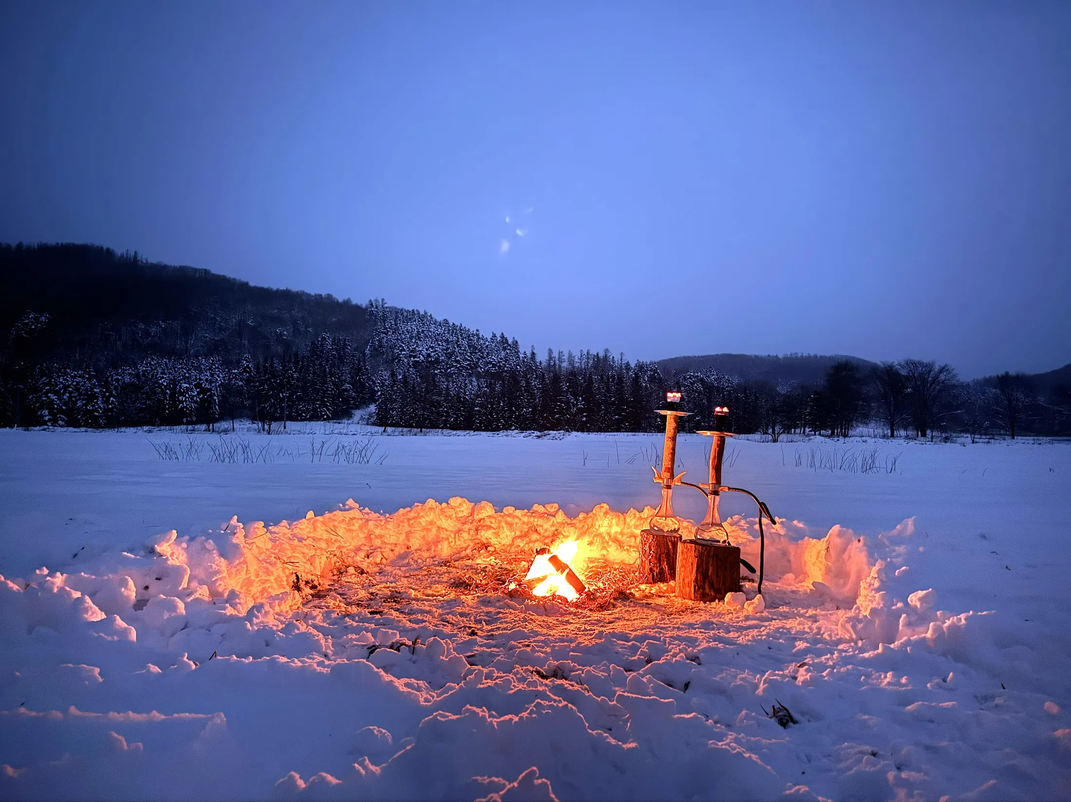 北海道の自然の中に置かれたEZO no Hookah